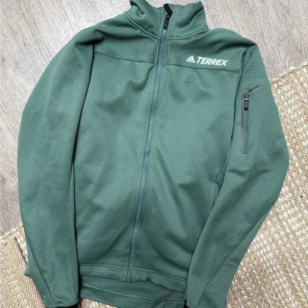 New adidas Terrex Green Men's unisex zip up insulated lightweight Jacket Sz sm